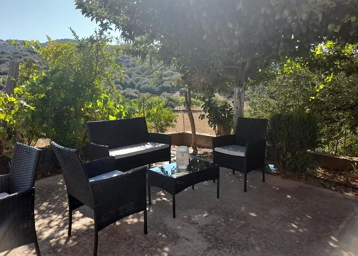 فندق Dimitra Dafni (Achaea)